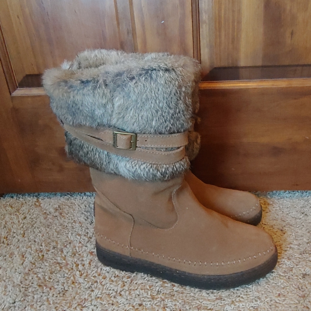 Bearpaw boots rabbit fur